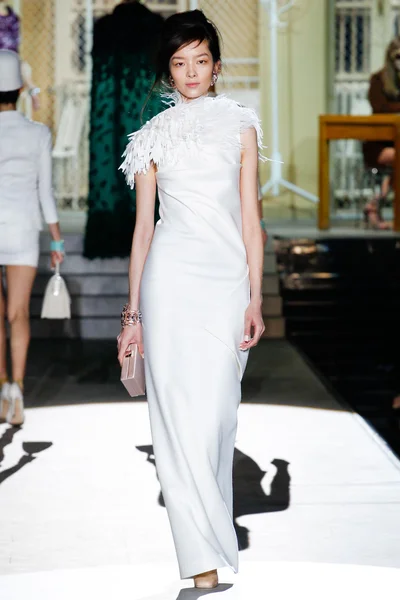 Look 8